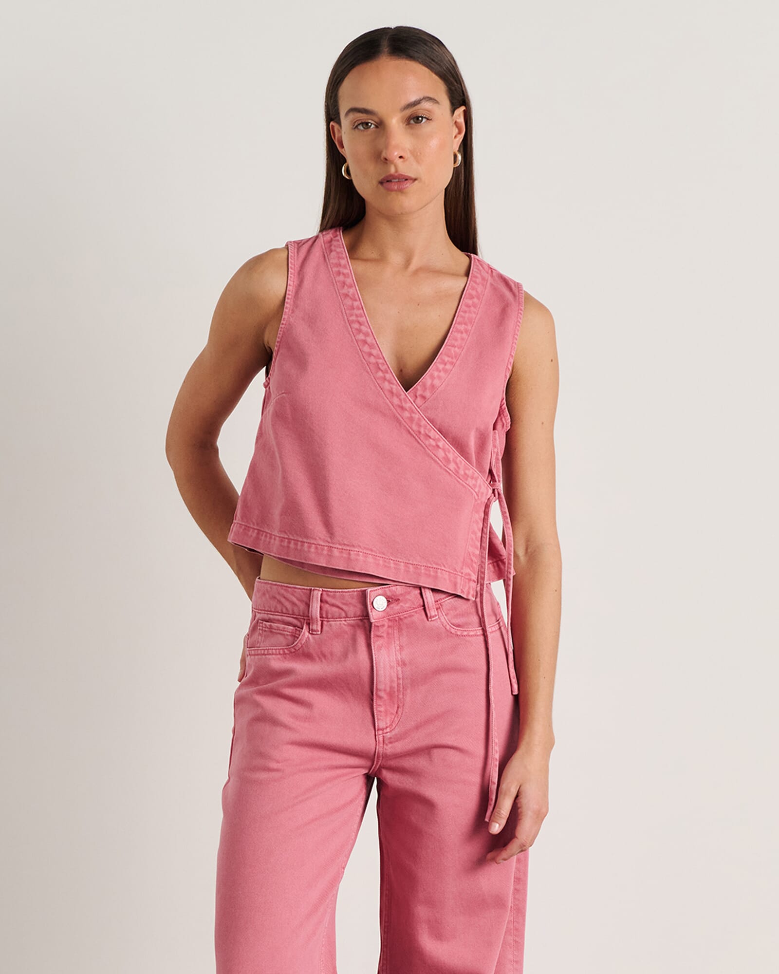 Loe Wrap Top