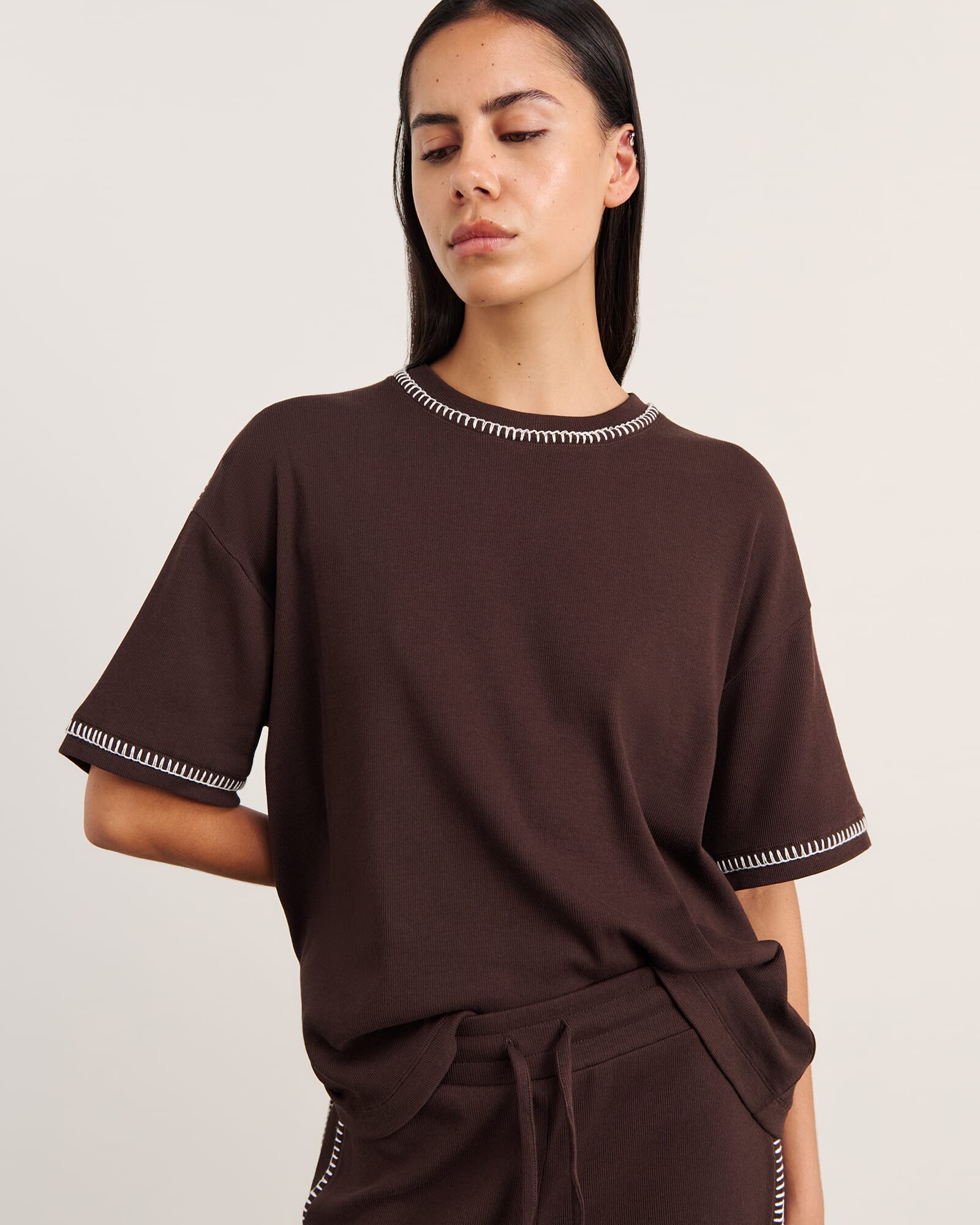 JAG celina blanket stitch tee darkchocolate