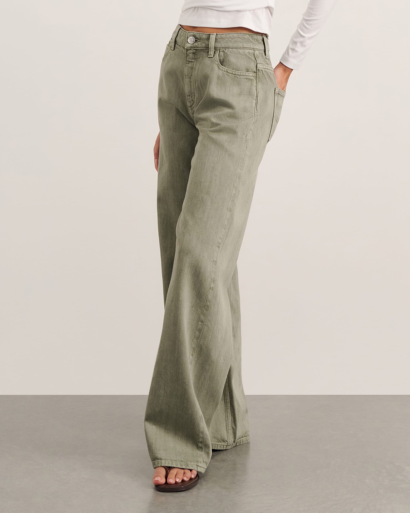 JAG loe mid rise jean sage