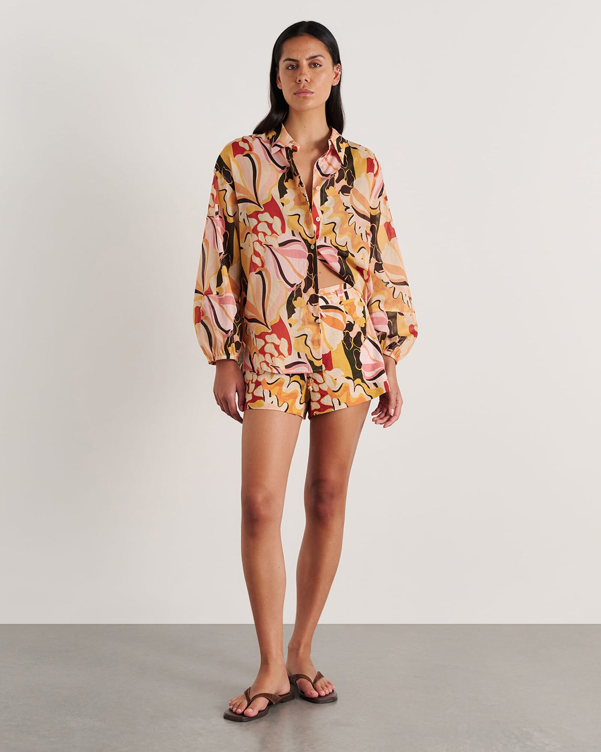 Lila Tailored Short