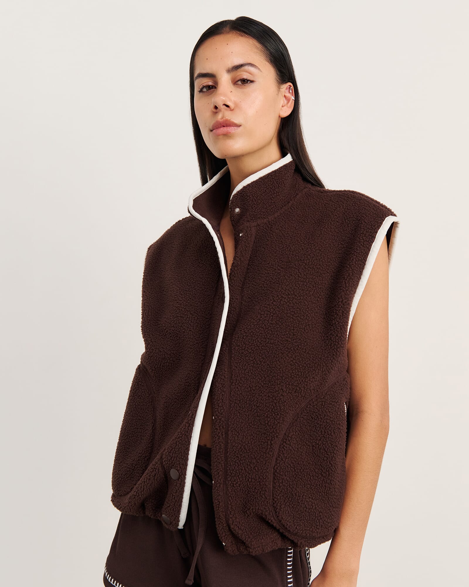 JAG polar fleece vest darkchocolate
